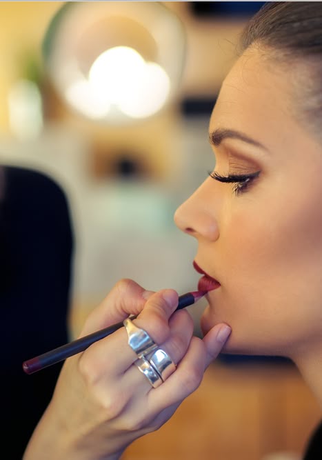 Makeup Artist 2