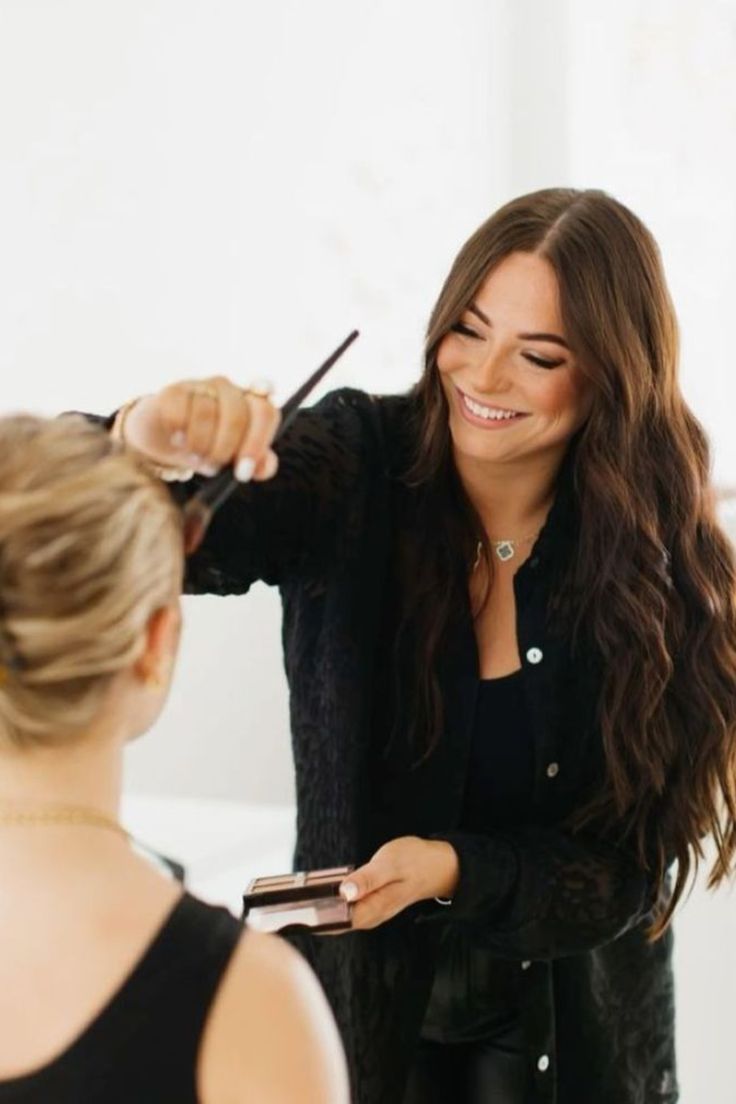Makeup Artist 3